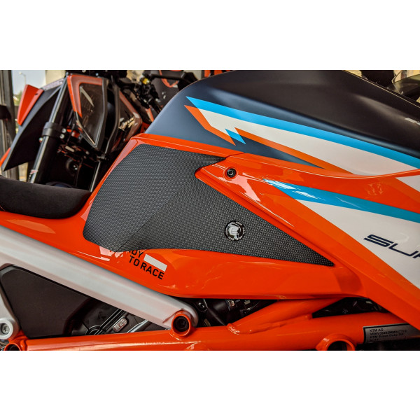 Eazi-Grip Eazi-Grip for KTM 1290 SUPERDUKE R 2020-2023 Black Tank Grips - PRO